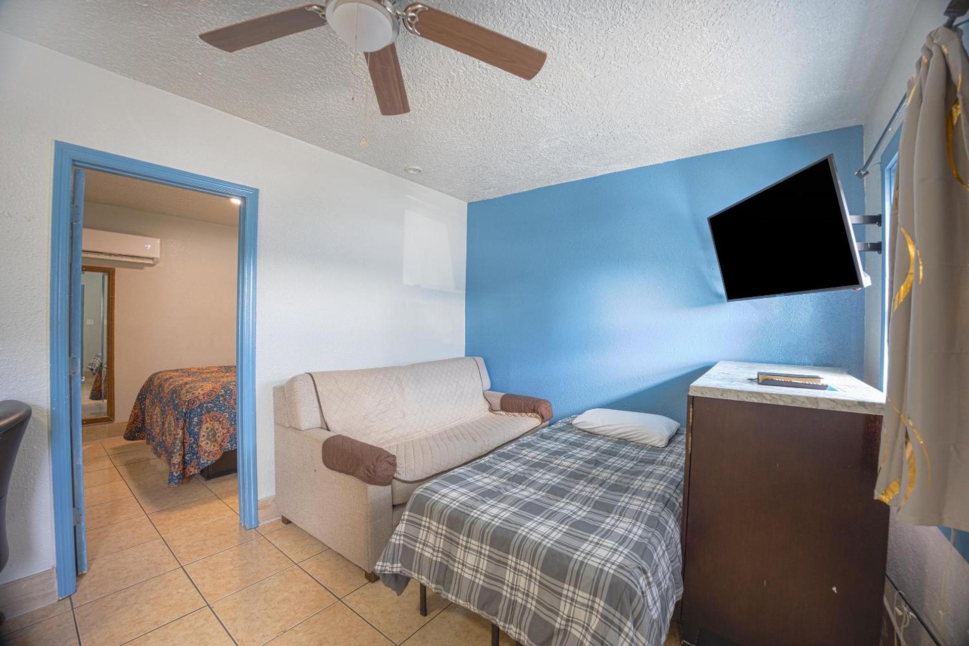 Aladdin Motel By OYO Merritt Island photo 36