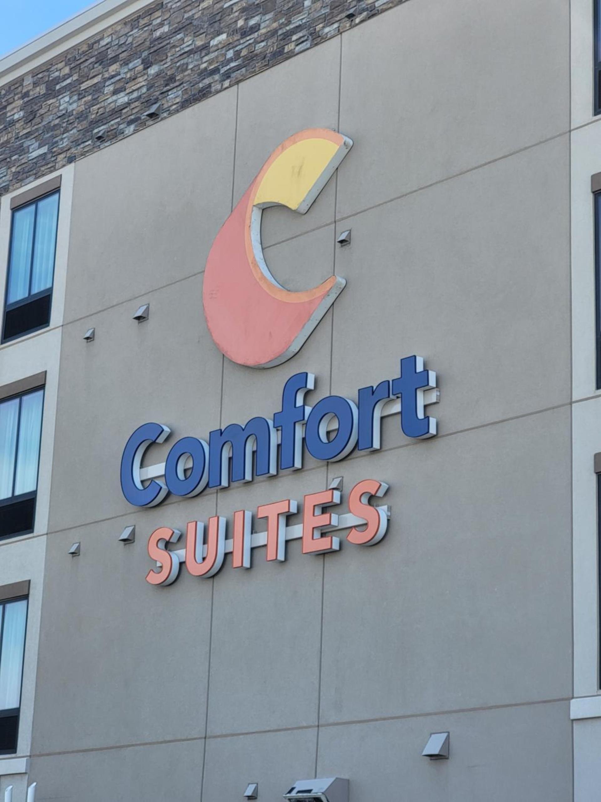 Comfort Suites Fargo Medical Center photo 36