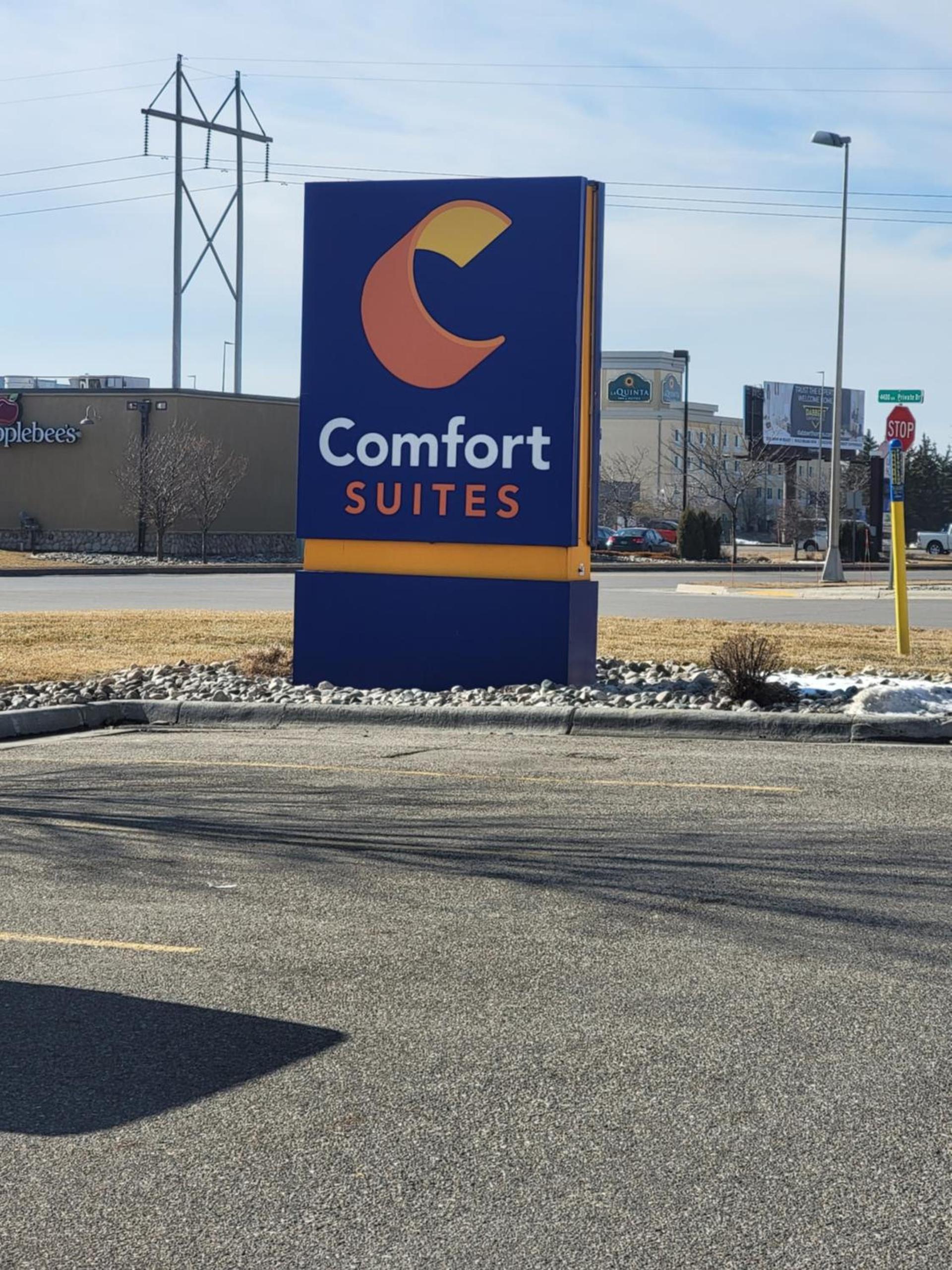 Comfort Suites Fargo Medical Center photo 37