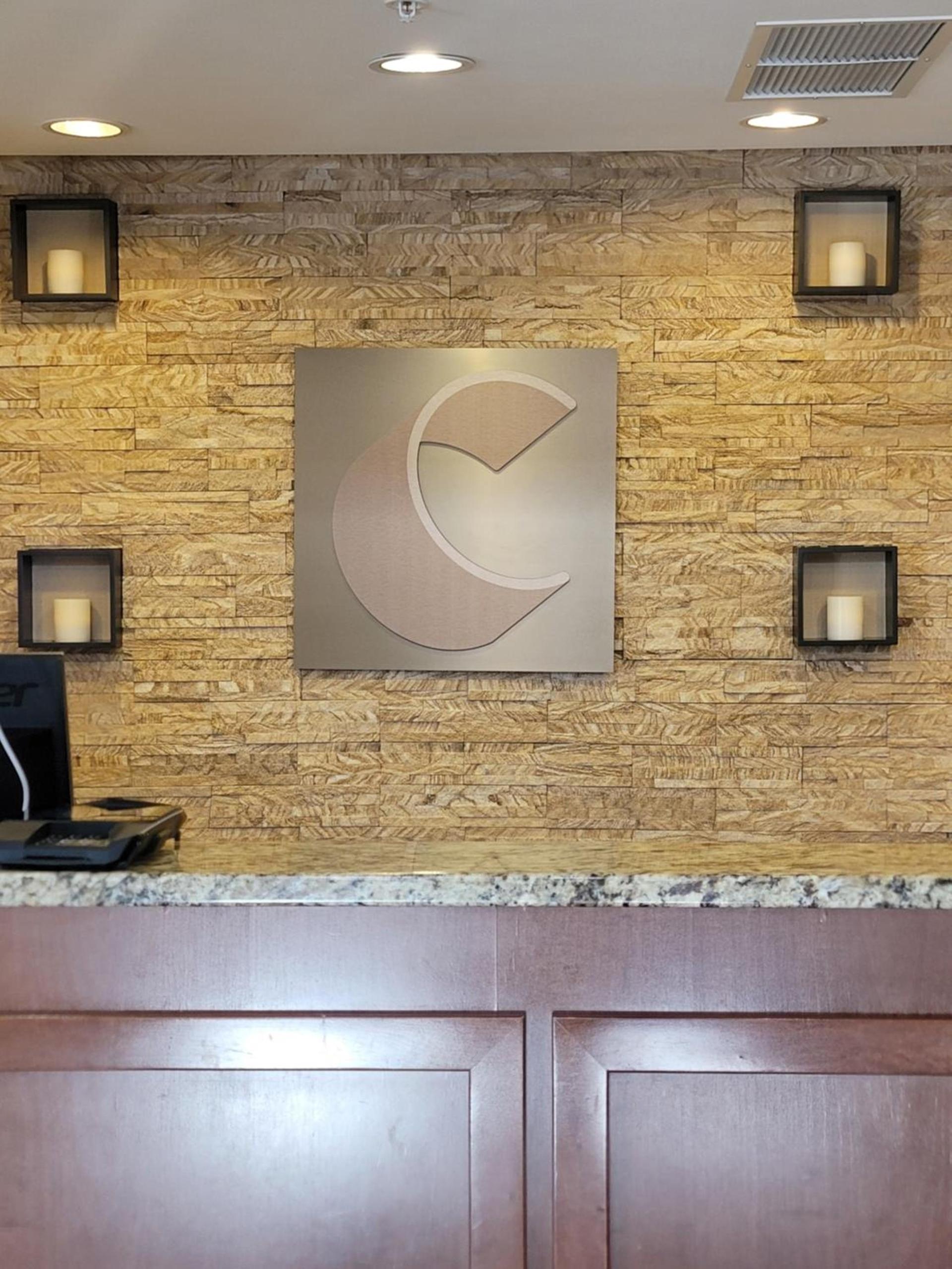 Comfort Suites Fargo Medical Center photo 38