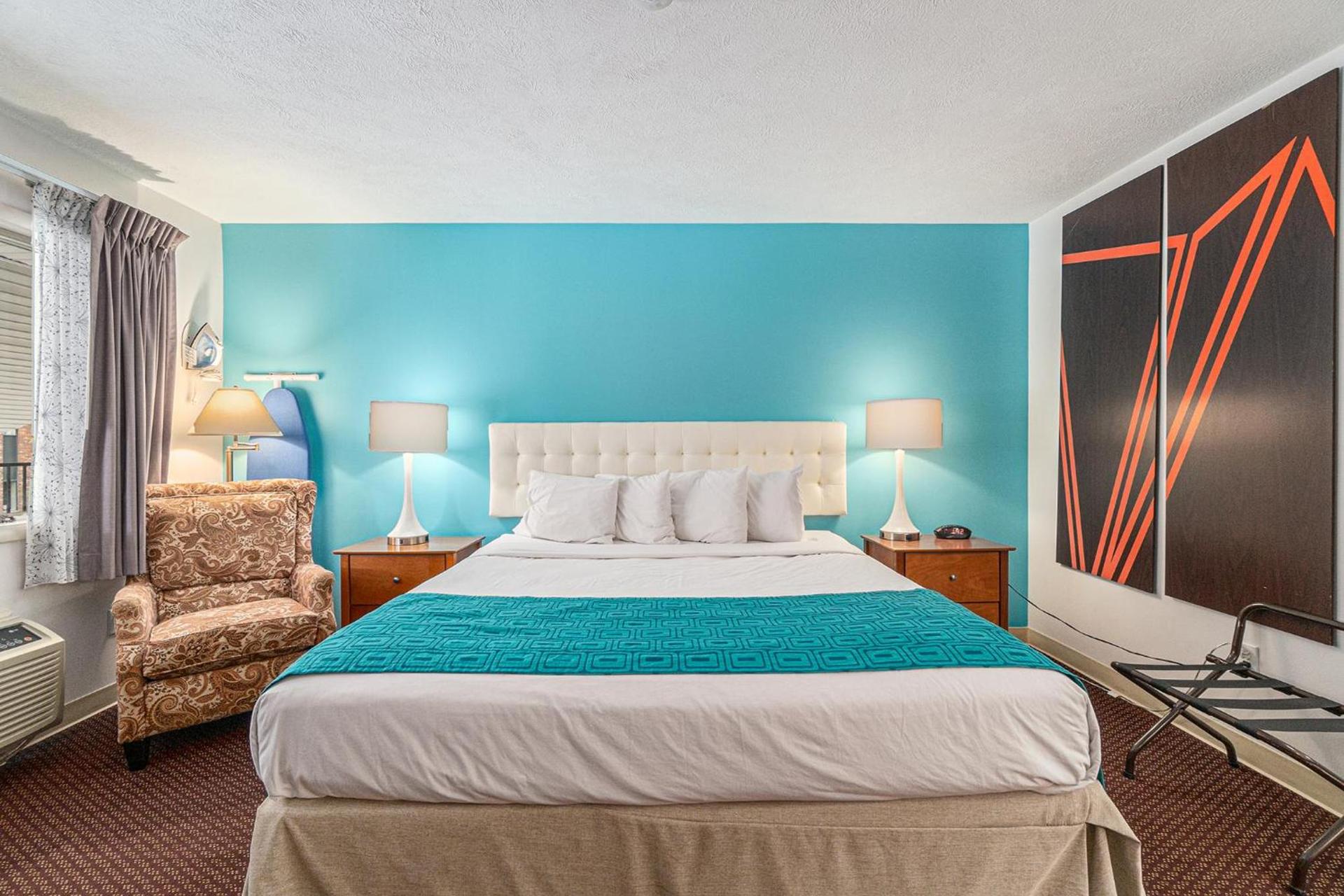 Howard Johnson by Wyndham Traverse City photo 22