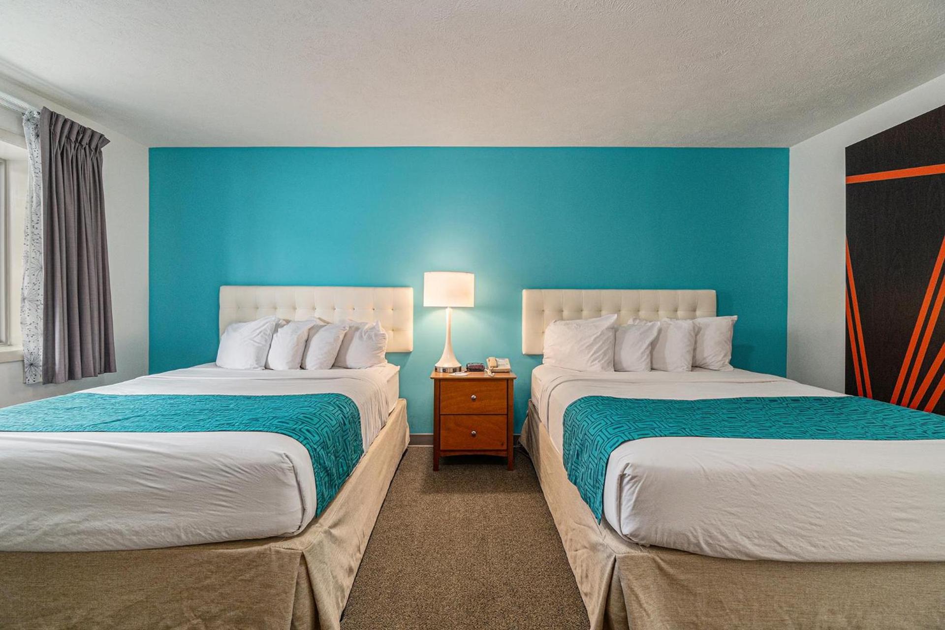 Howard Johnson by Wyndham Traverse City photo 38