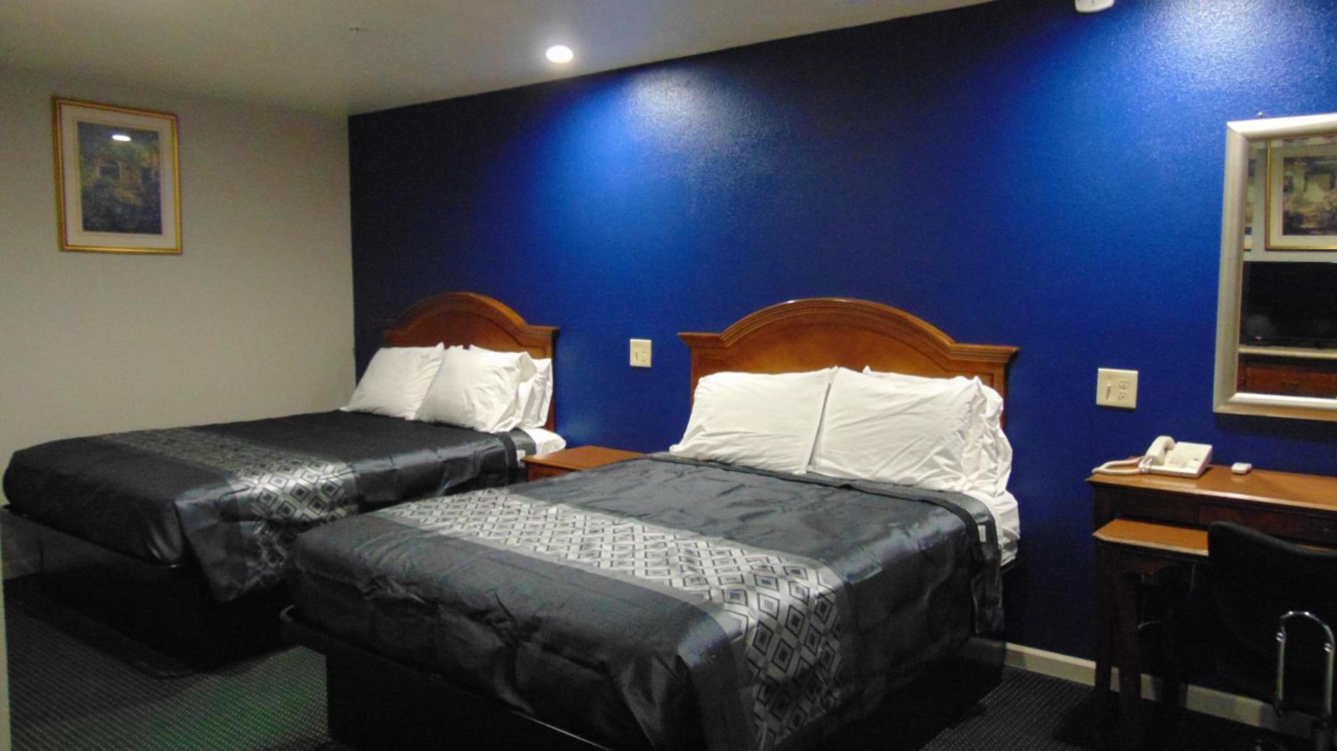Corcoran Country Inn photo 15