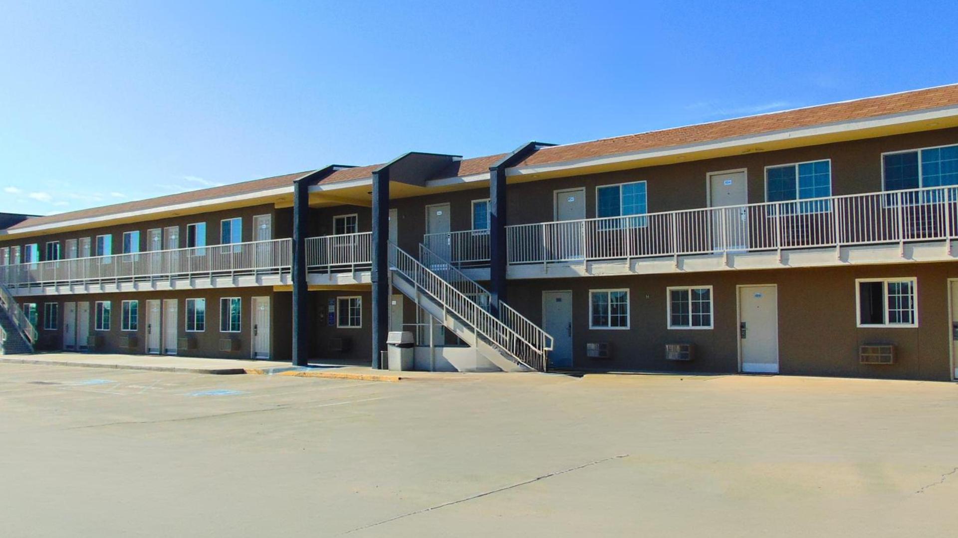 Corcoran Country Inn photo 23