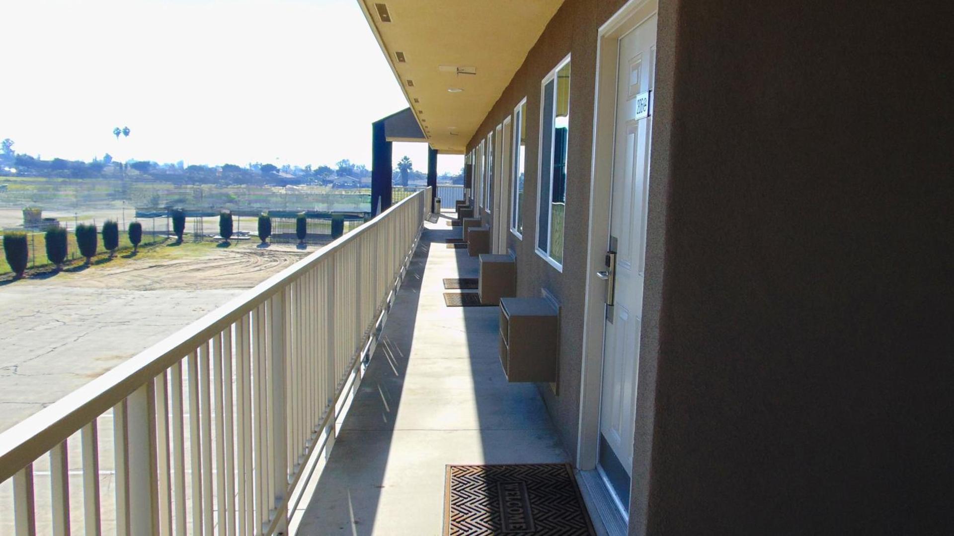 Corcoran Country Inn photo 28