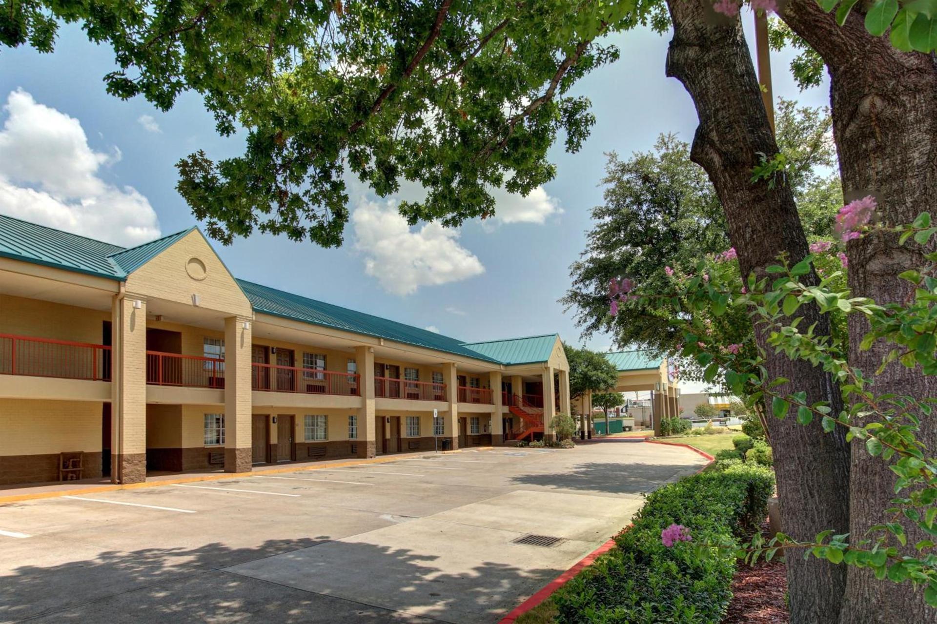 Motel 6-Arlington, TX photo 41