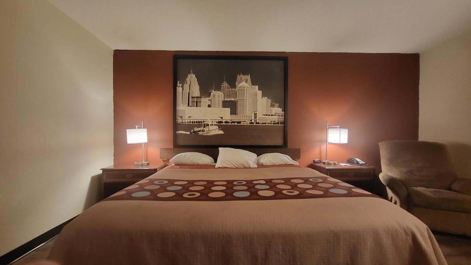 Super 8 by Wyndham Canton/Livonia Area photo 46