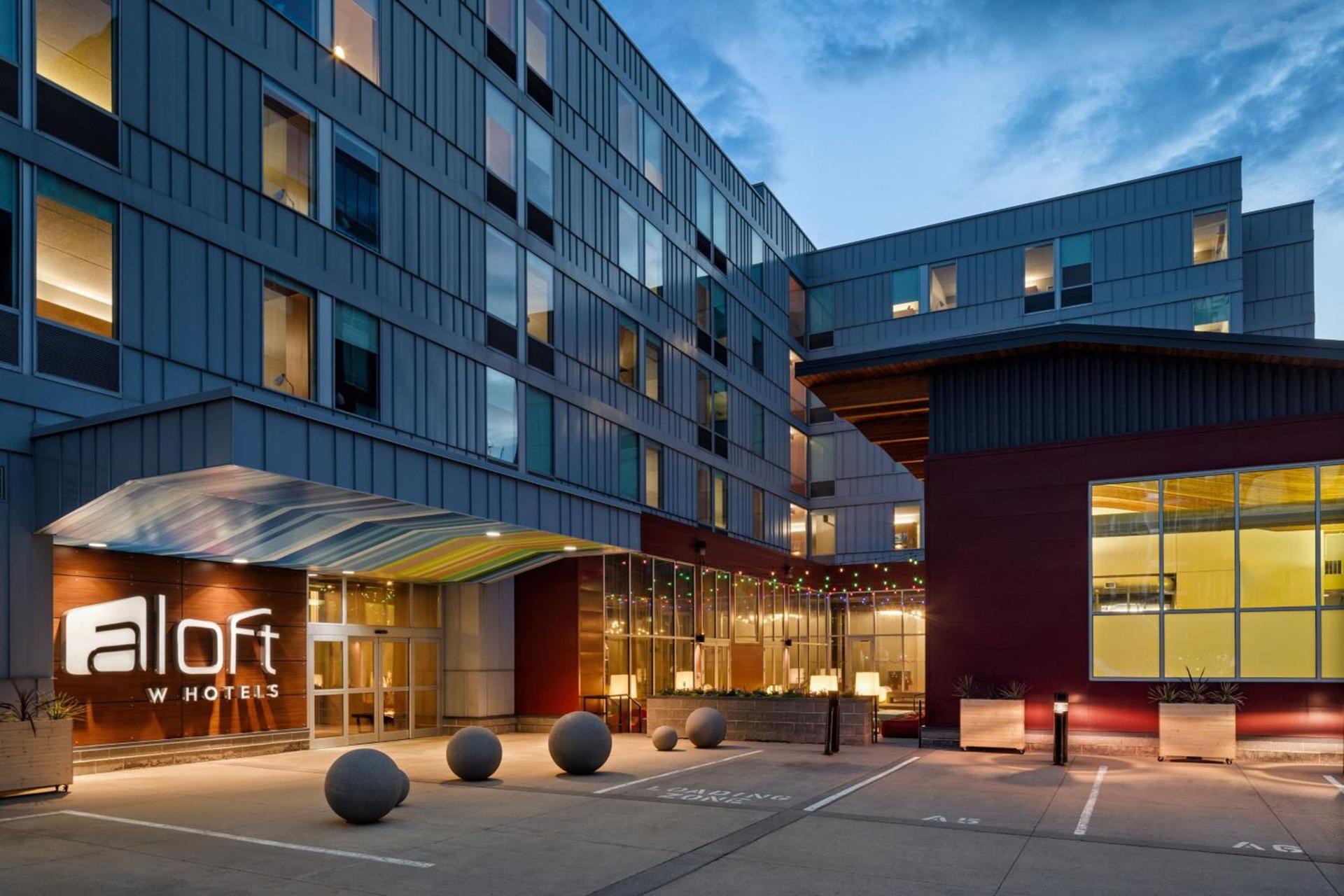 Aloft by Marriott Minneapolis photo 2