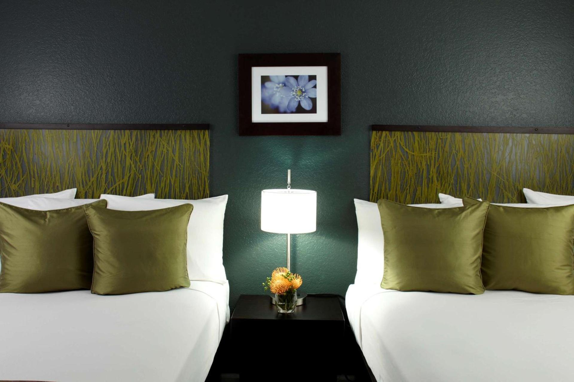Skyline Island Colony Hotel photo 12