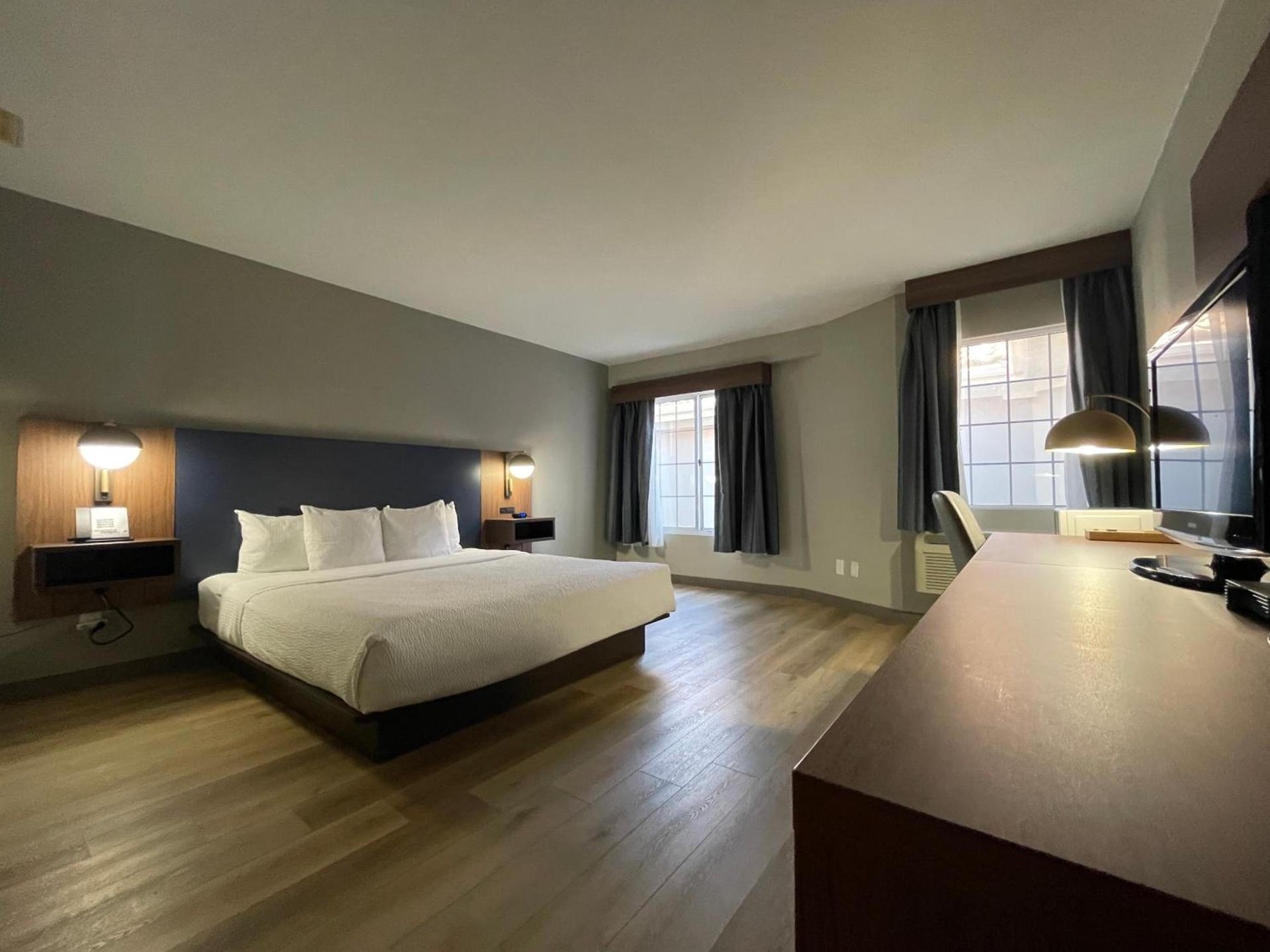 La Quinta by Wyndham Dallas DFW Airport North photo 39