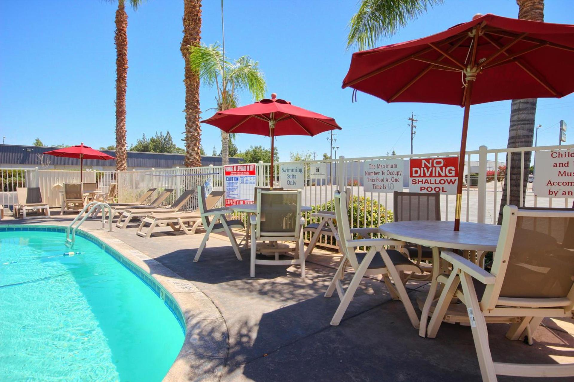 Bridgeview Hotel photo 43