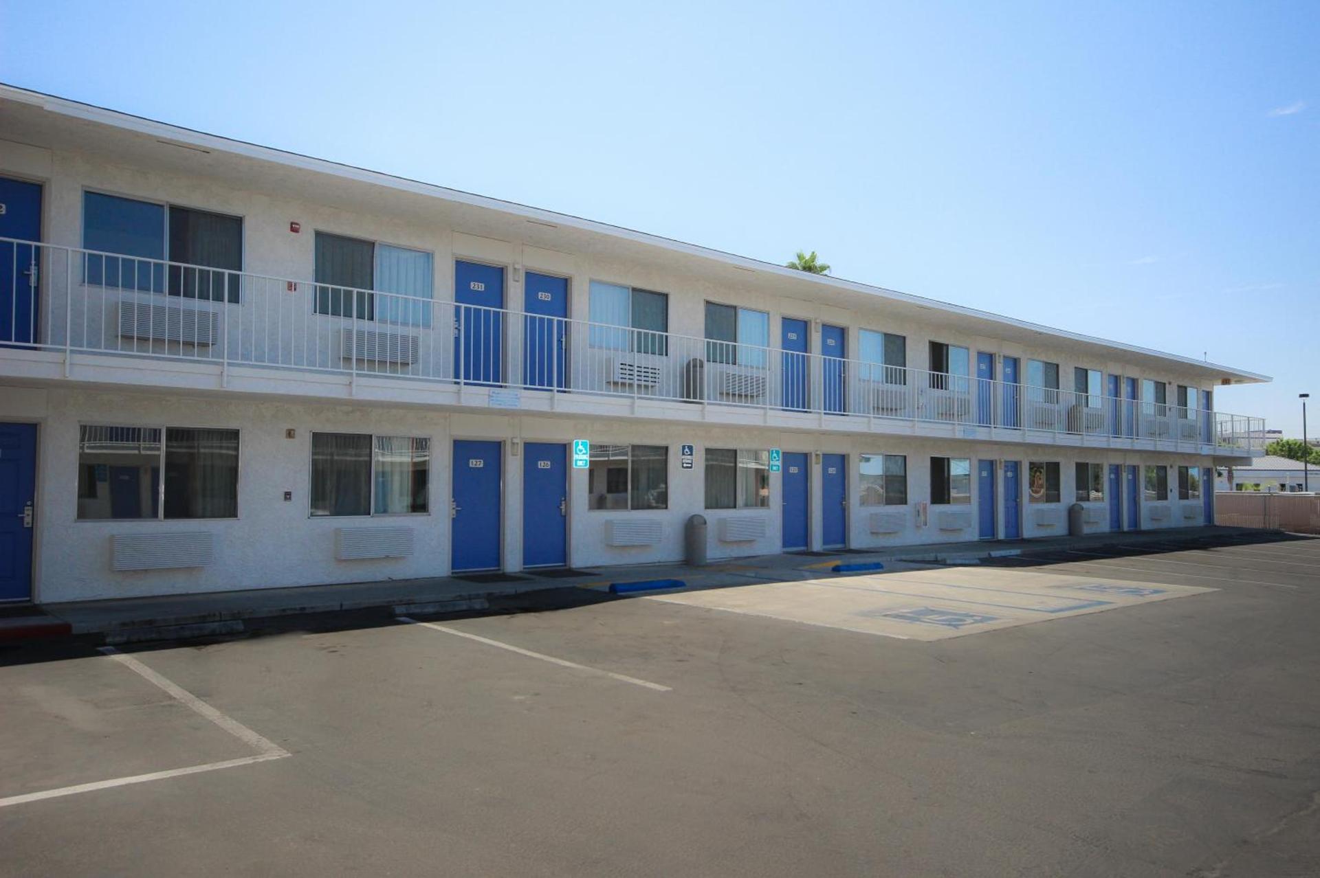 Motel 6-Tulare, CA photo 37