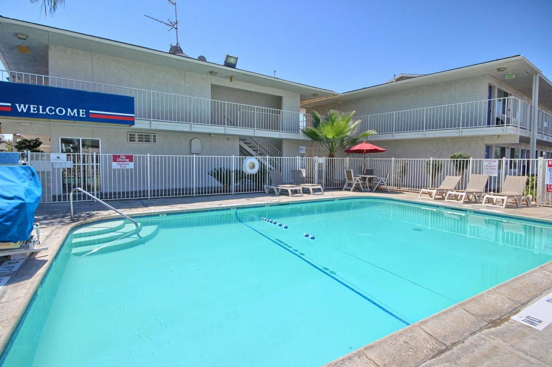 Motel 6-Tulare, CA photo 41