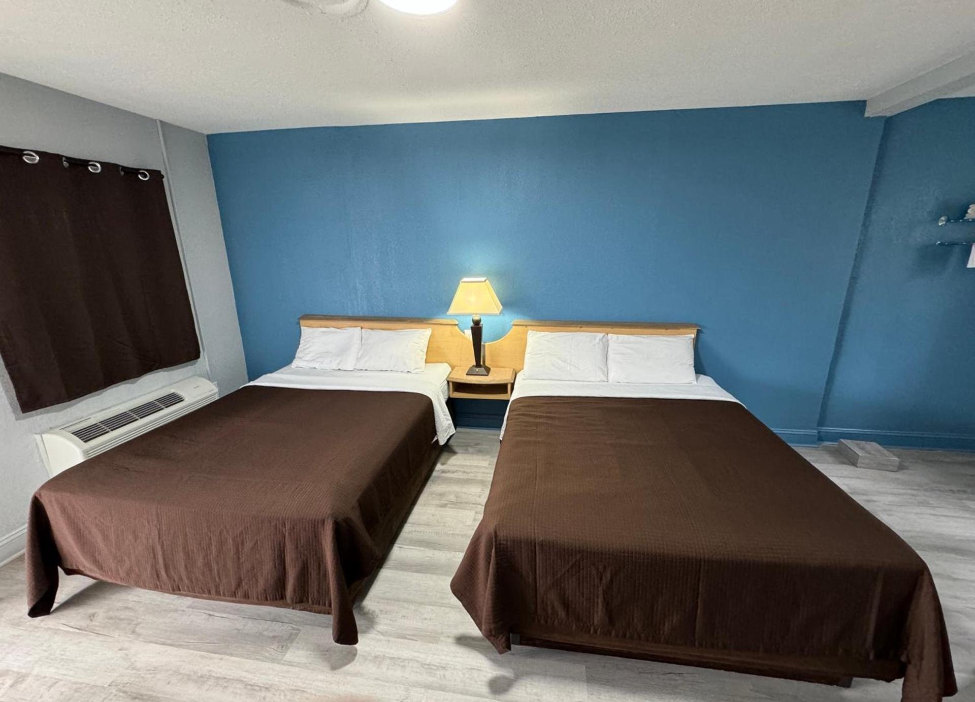 Budget Inn photo 2