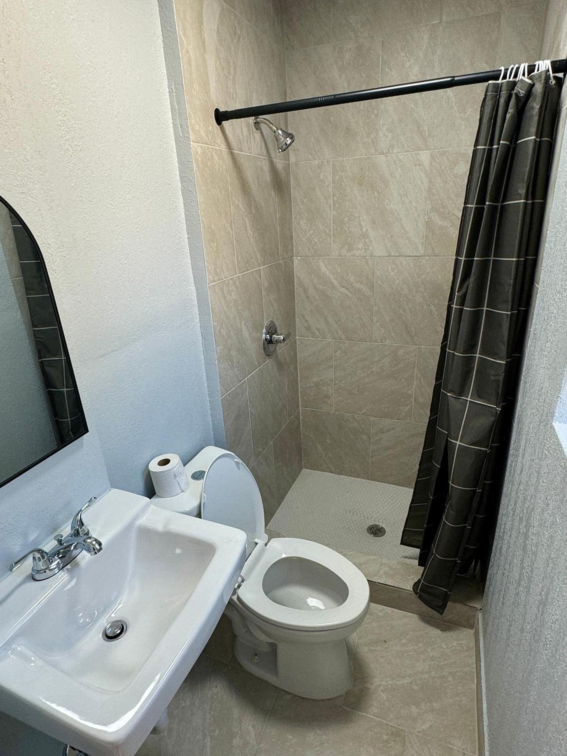 Budget Inn photo 5