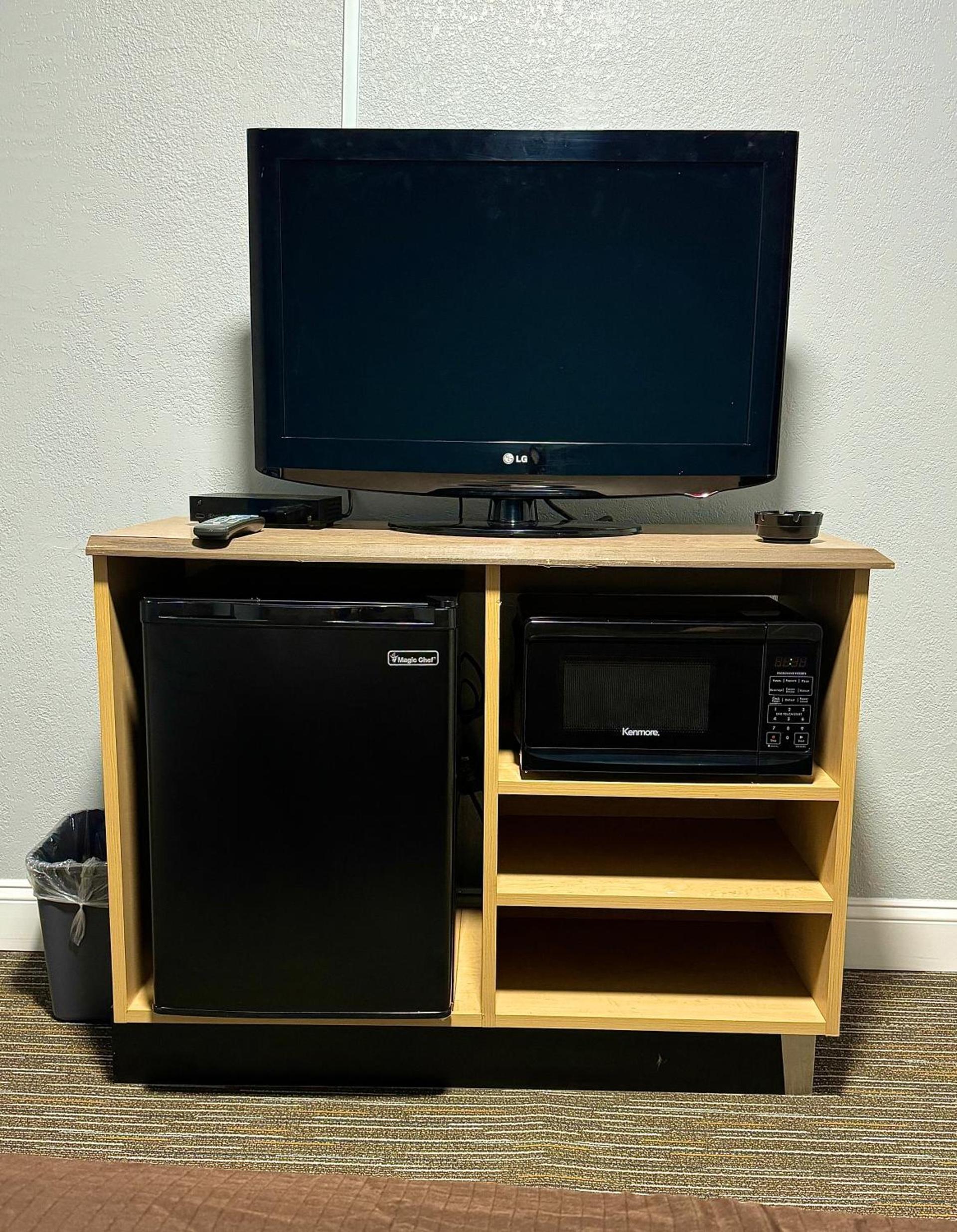 Budget Inn photo 8