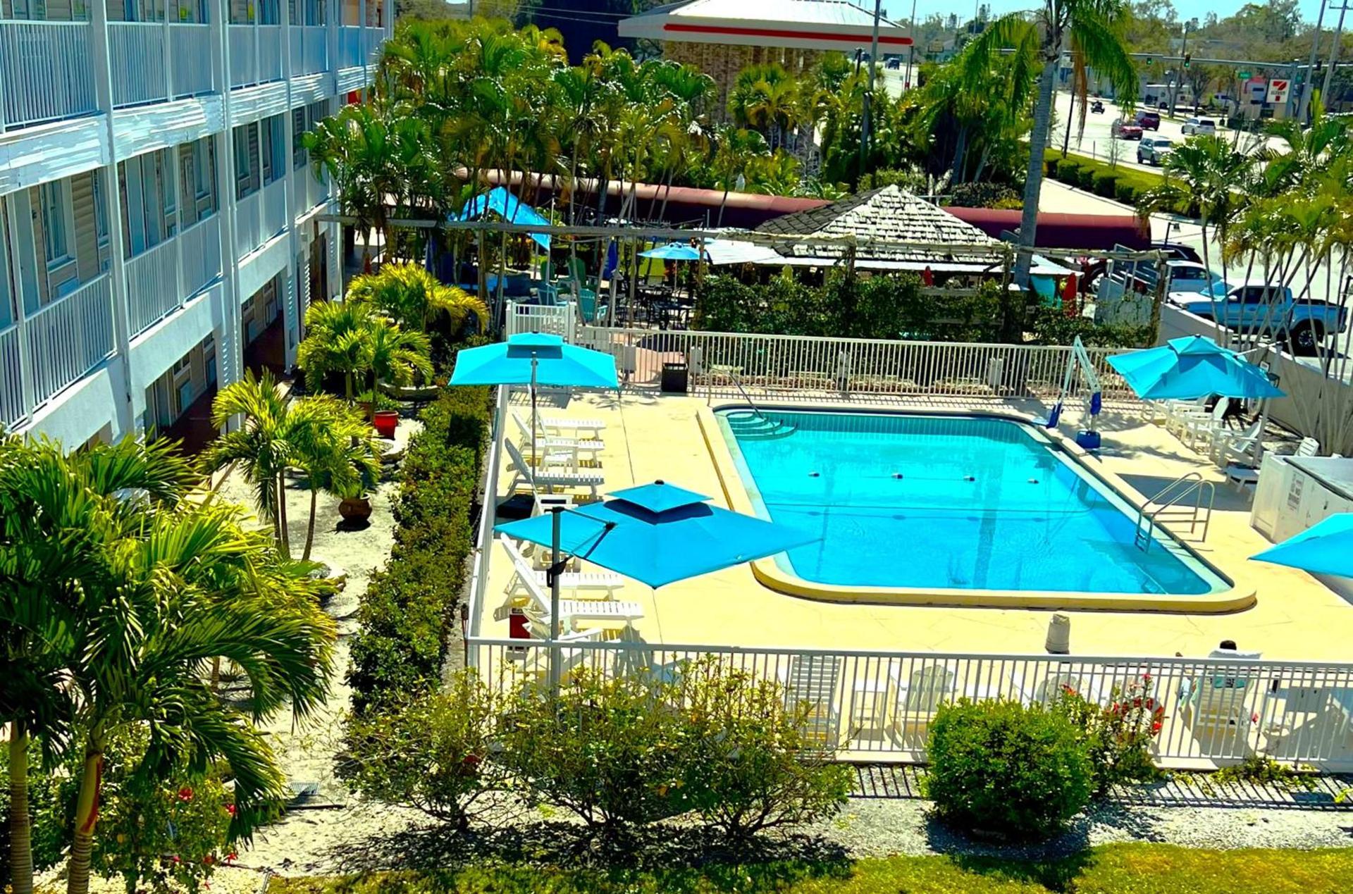 Lantern Inn & Suites - Sarasota photo 23