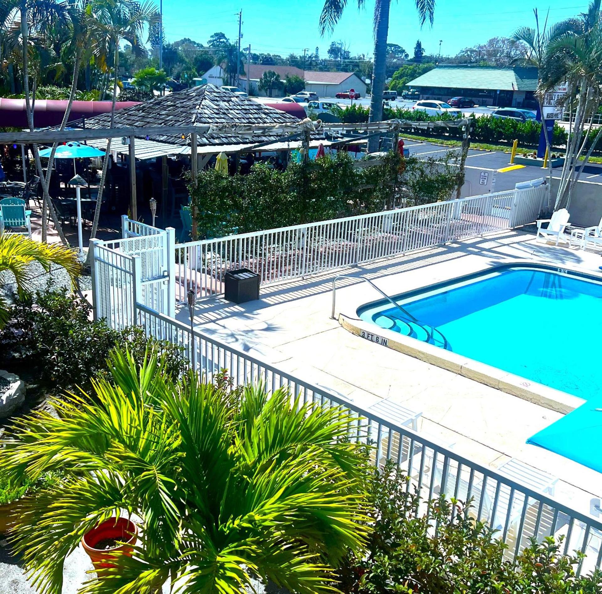 Lantern Inn & Suites - Sarasota photo 3