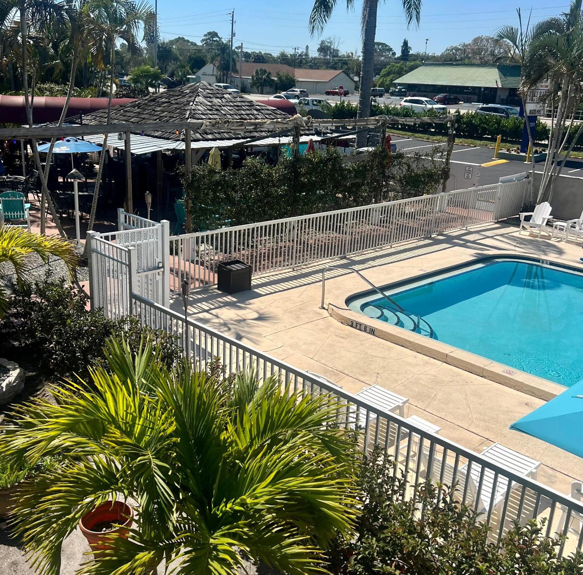 Lantern Inn & Suites - Sarasota photo 2