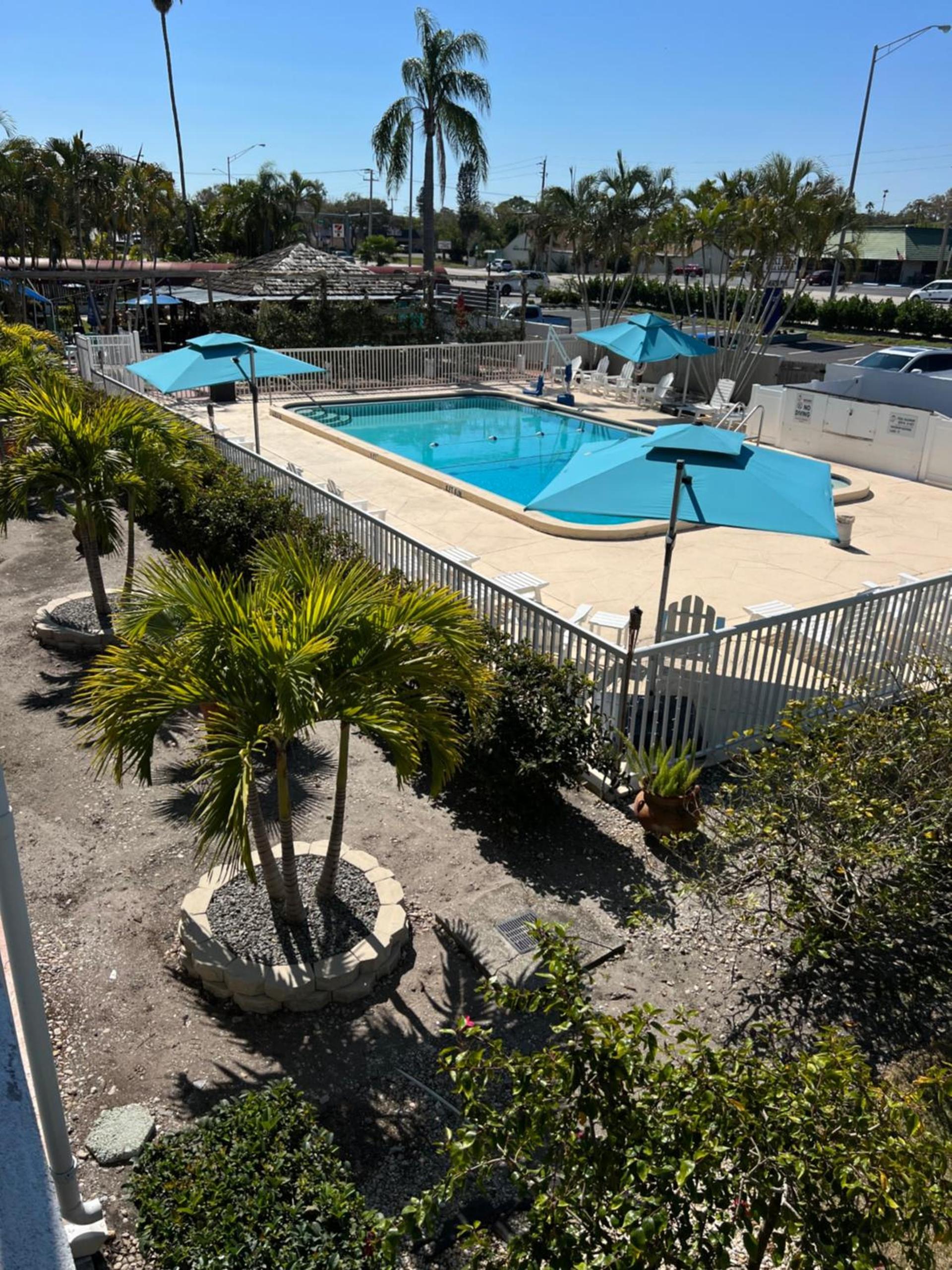 Lantern Inn & Suites - Sarasota photo 10