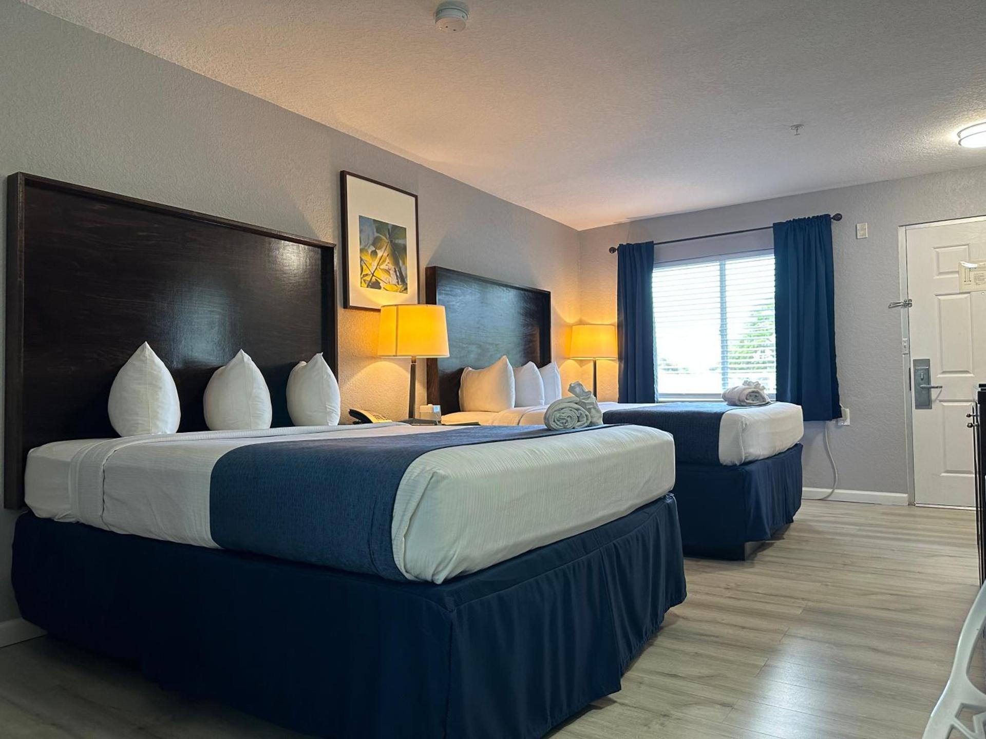 Lantern Inn & Suites - Sarasota photo 8