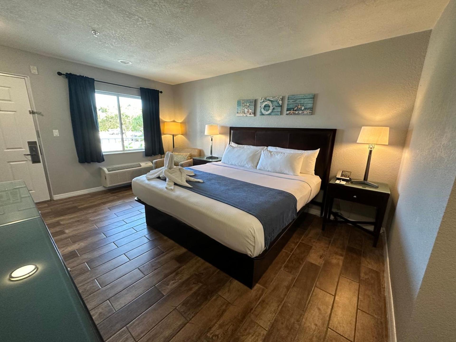Lantern Inn & Suites - Sarasota photo 4