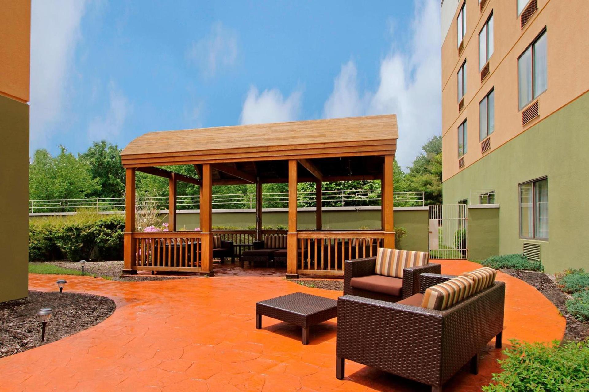 Courtyard Rockaway-Mount Arlington photo 25