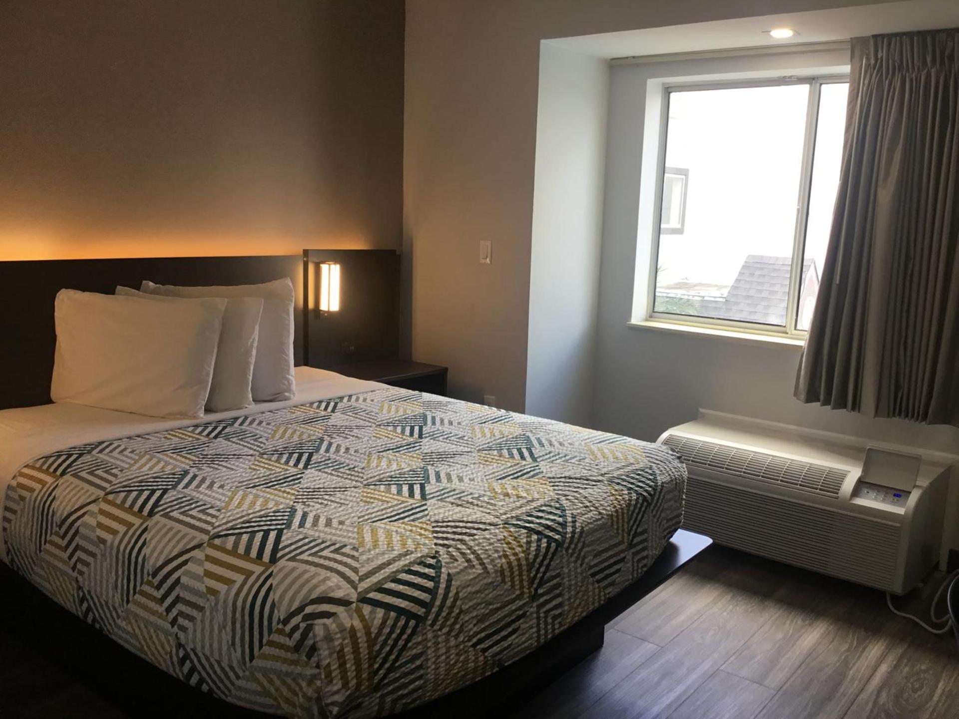 Motel 6-McAllen, TX - East photo 32