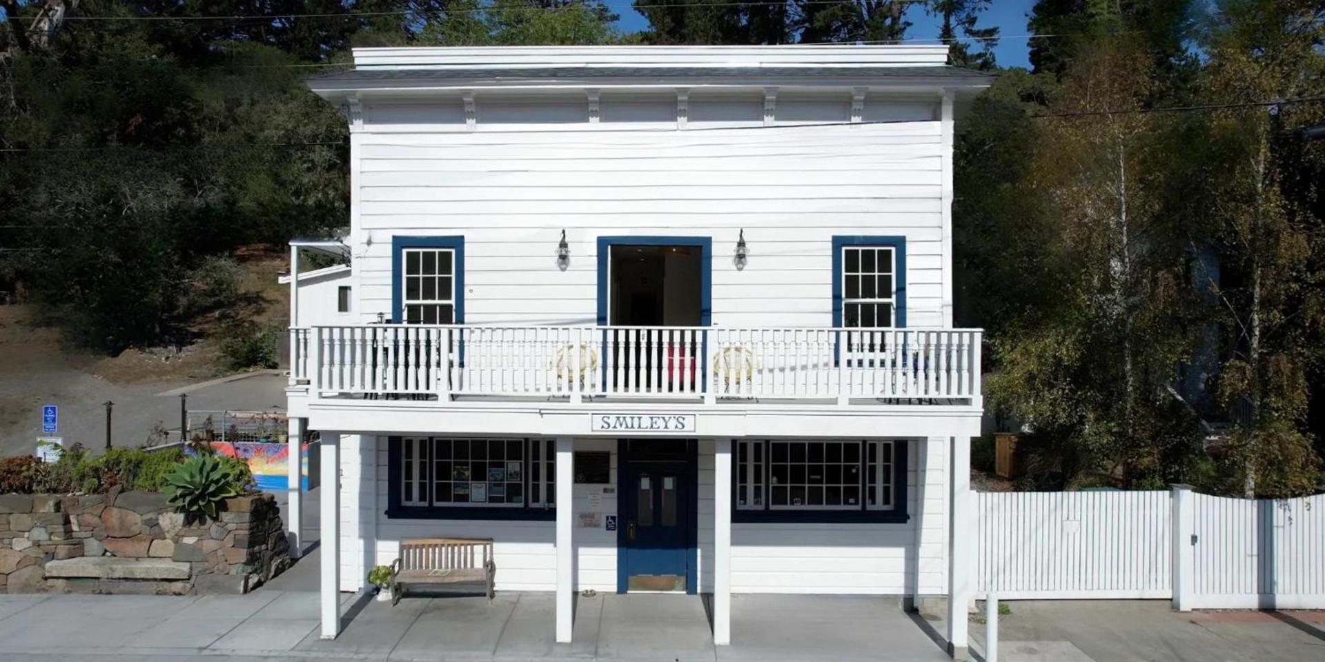 Smiley's Saloon & Hotel photo 1