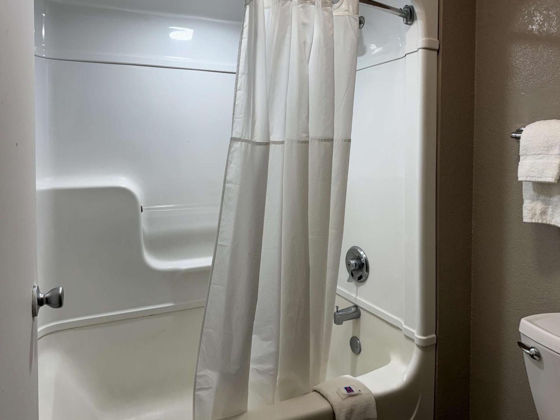 Motel 6-Bradenton, FL photo 30