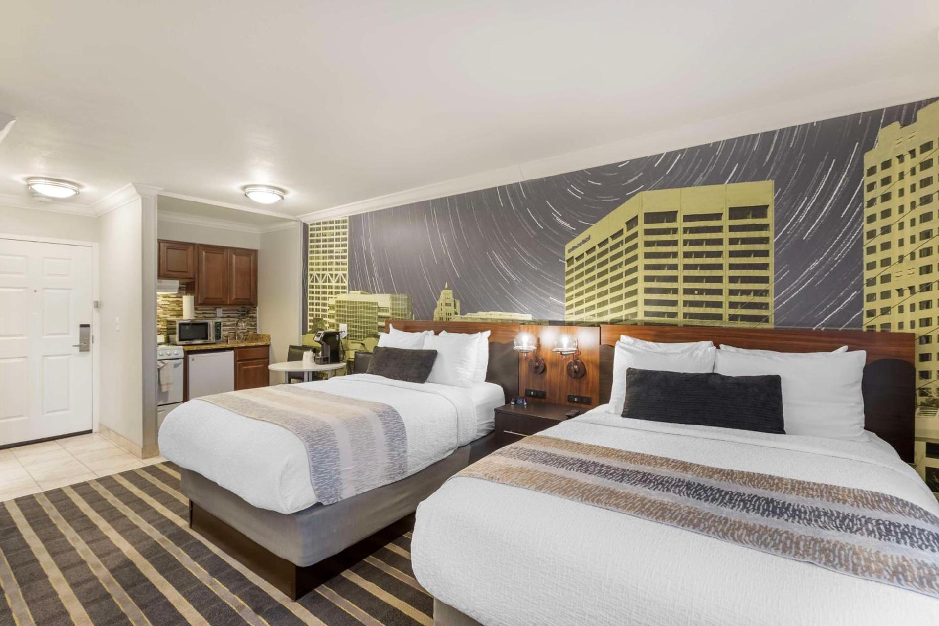 Best Western Plus Milwaukee West photo 12