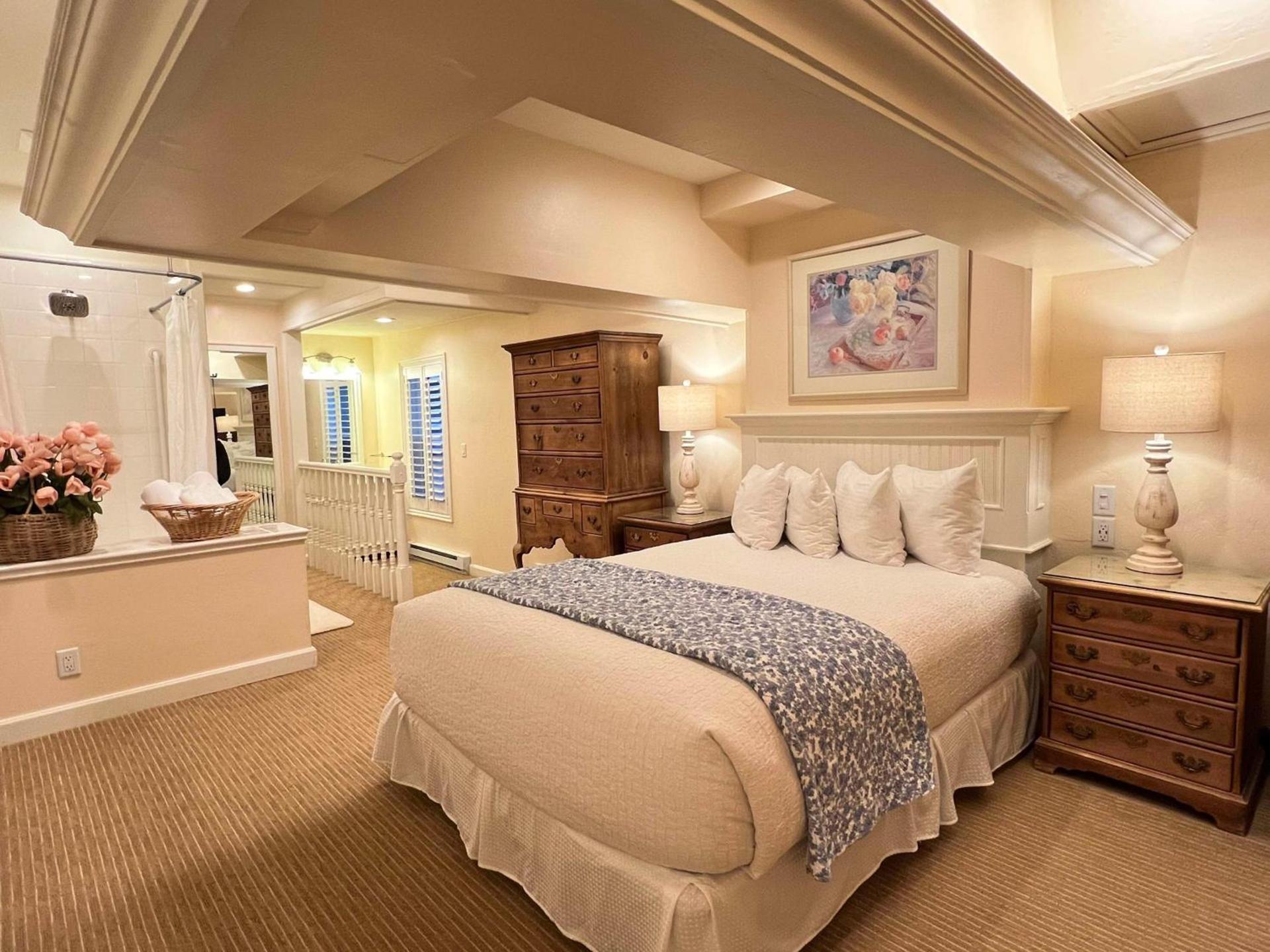 Best Western Grandma's Feather Bed photo 13
