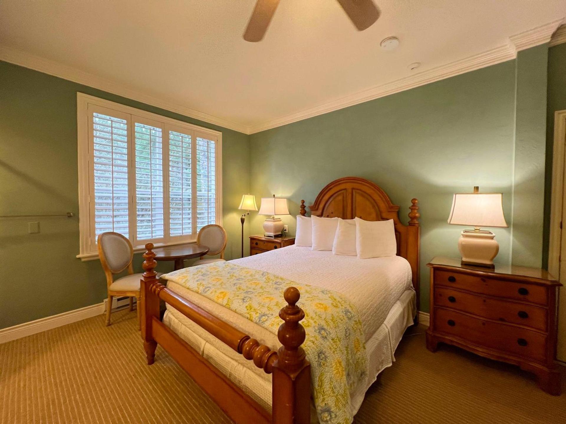Best Western Grandma's Feather Bed photo 12