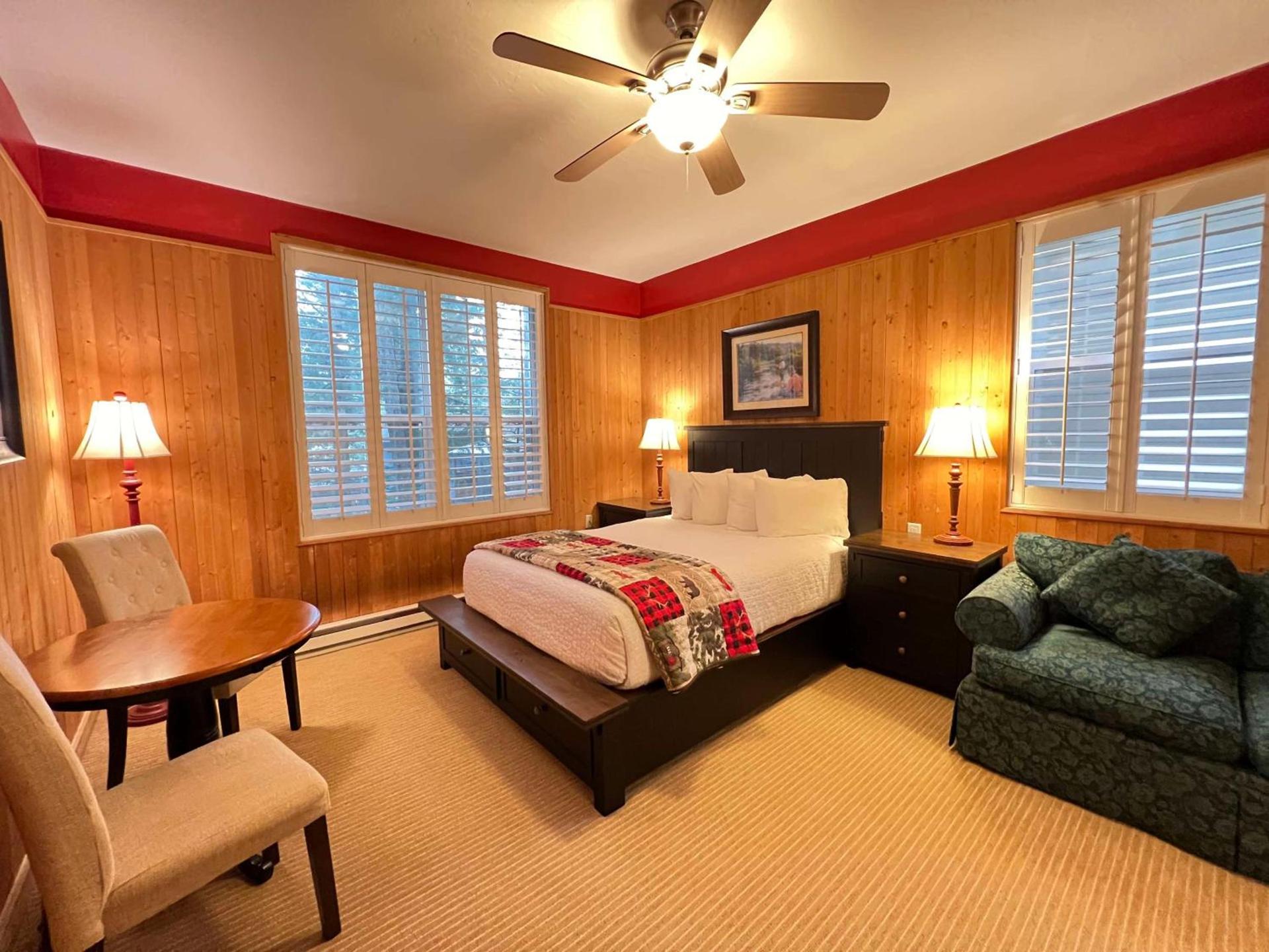 Best Western Grandma's Feather Bed photo 22