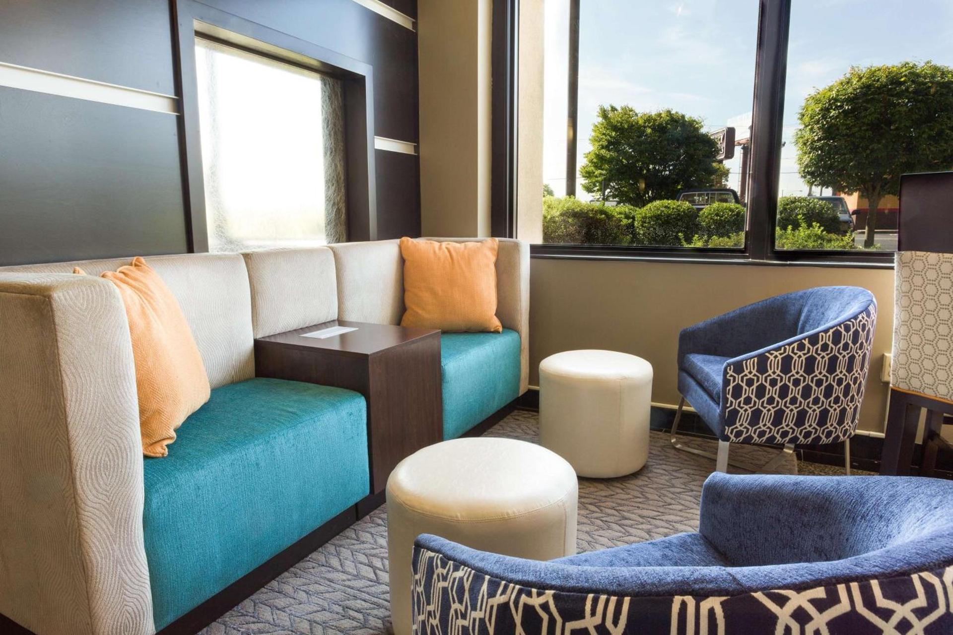 Drury Inn & Suites Greensboro photo 4