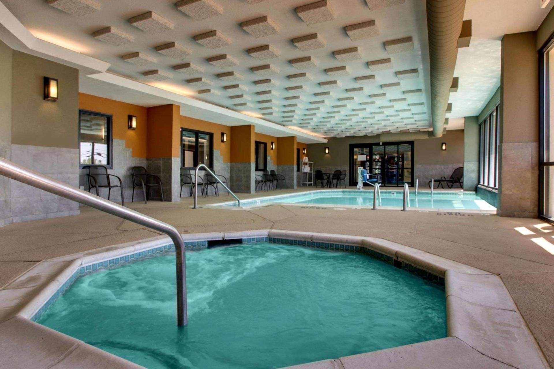 Drury Inn & Suites Greensboro photo 33