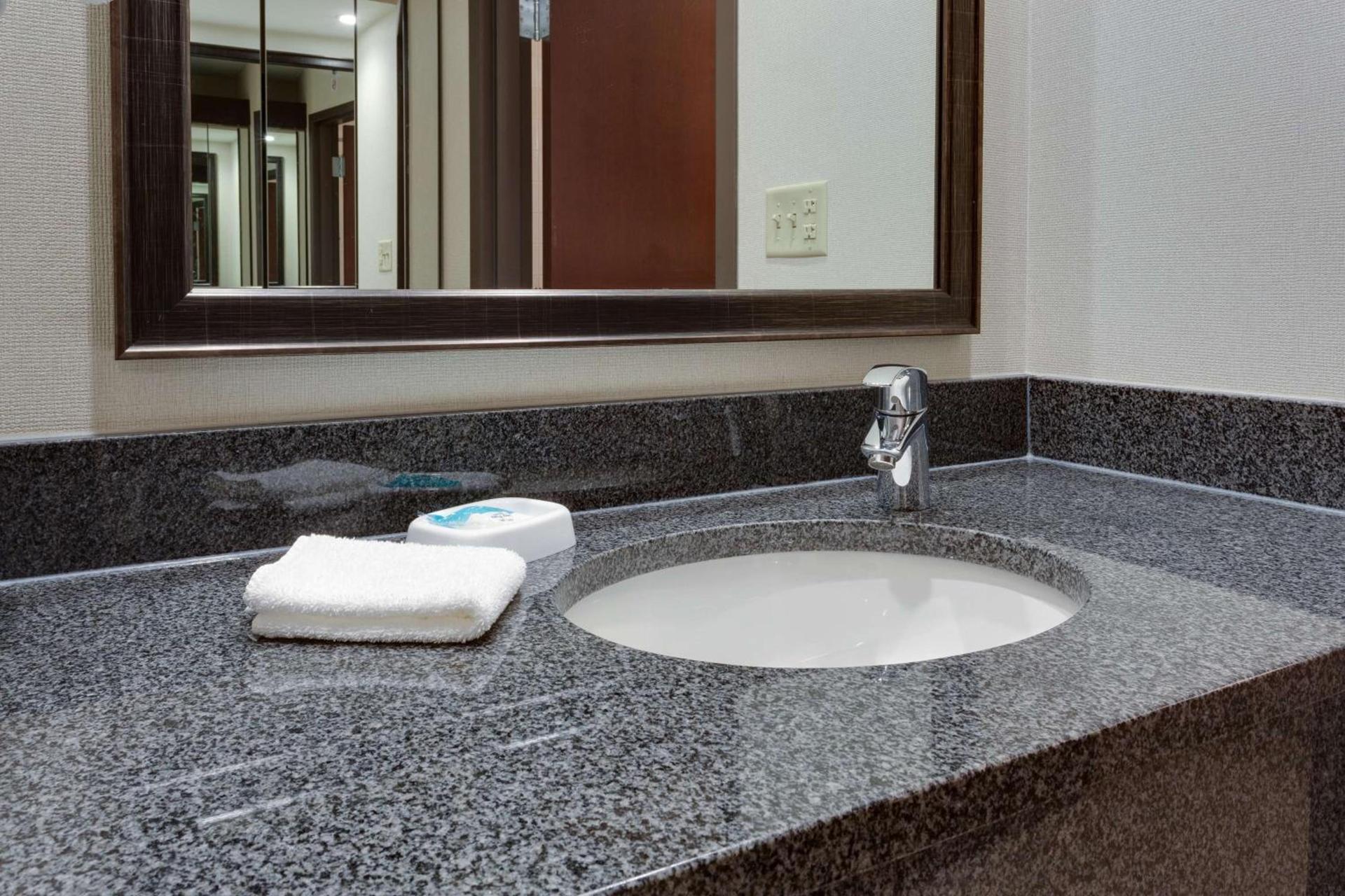 Drury Inn & Suites Denver Tech Center photo 18