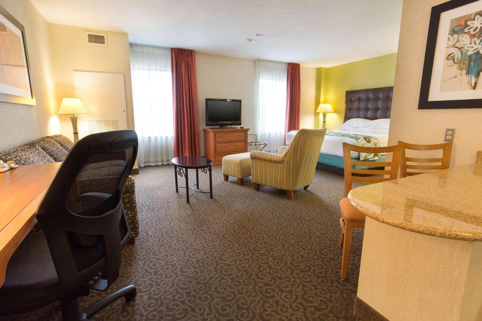 Drury Inn & Suites McAllen photo 43