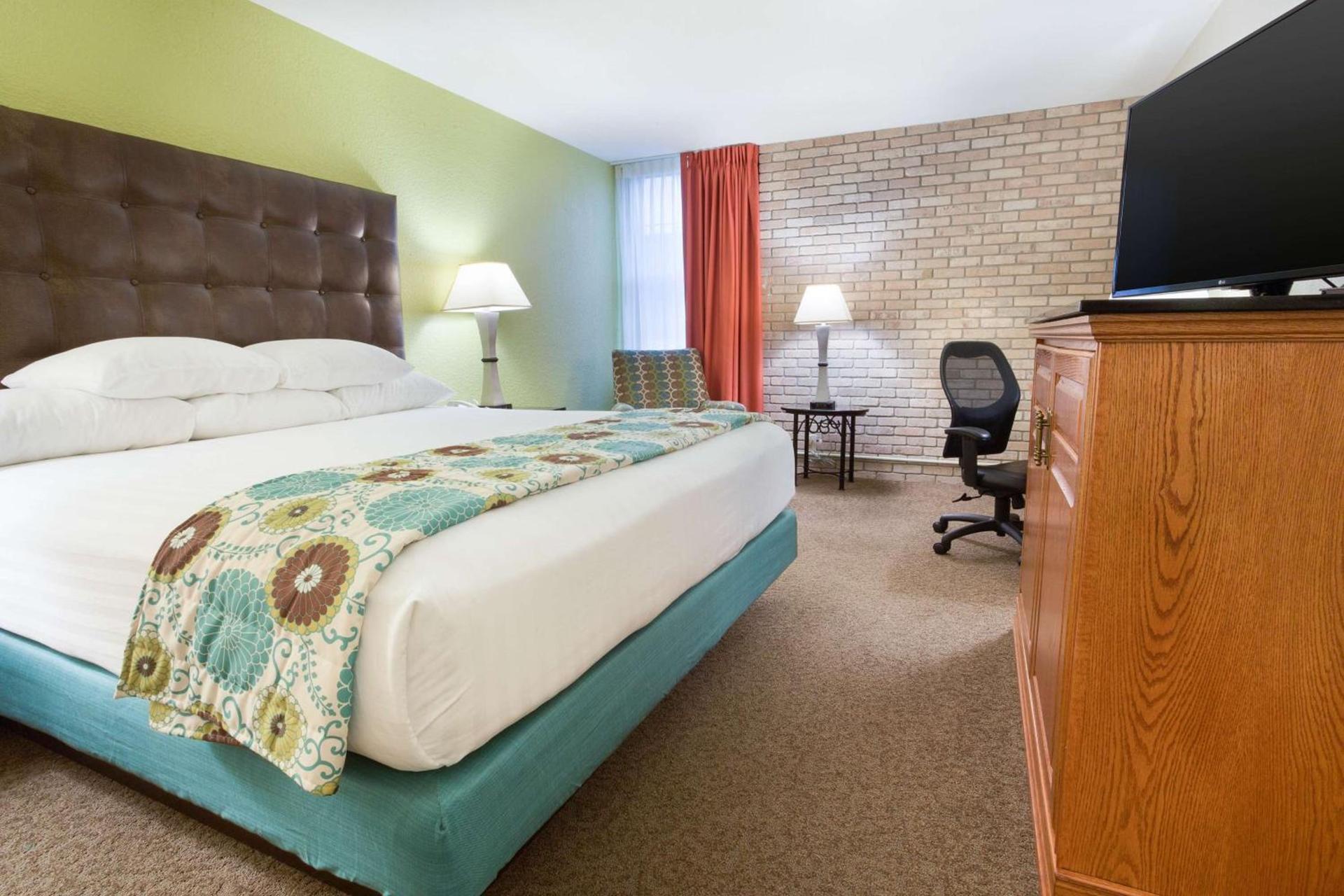 Drury Inn & Suites McAllen photo 34