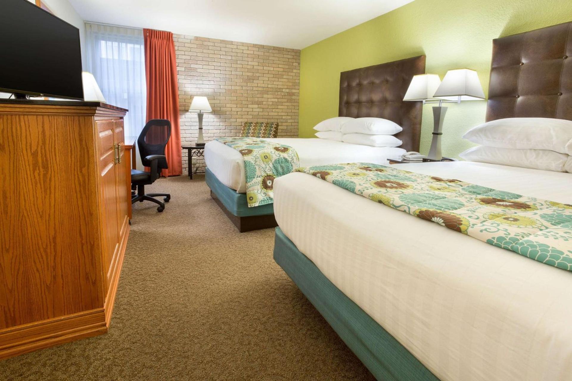 Drury Inn & Suites McAllen photo 25