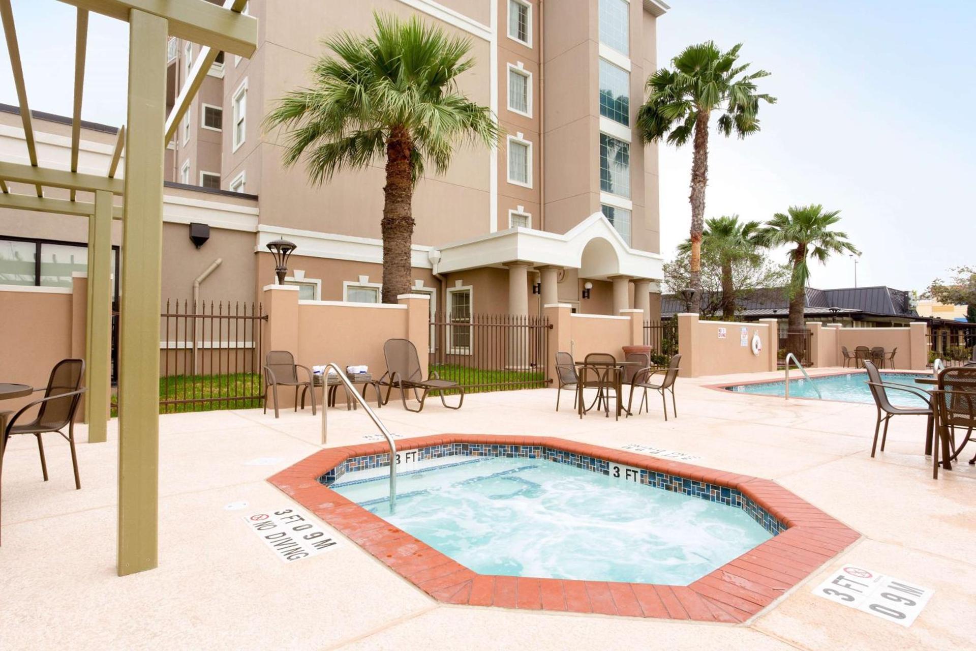 Drury Inn & Suites McAllen photo 5