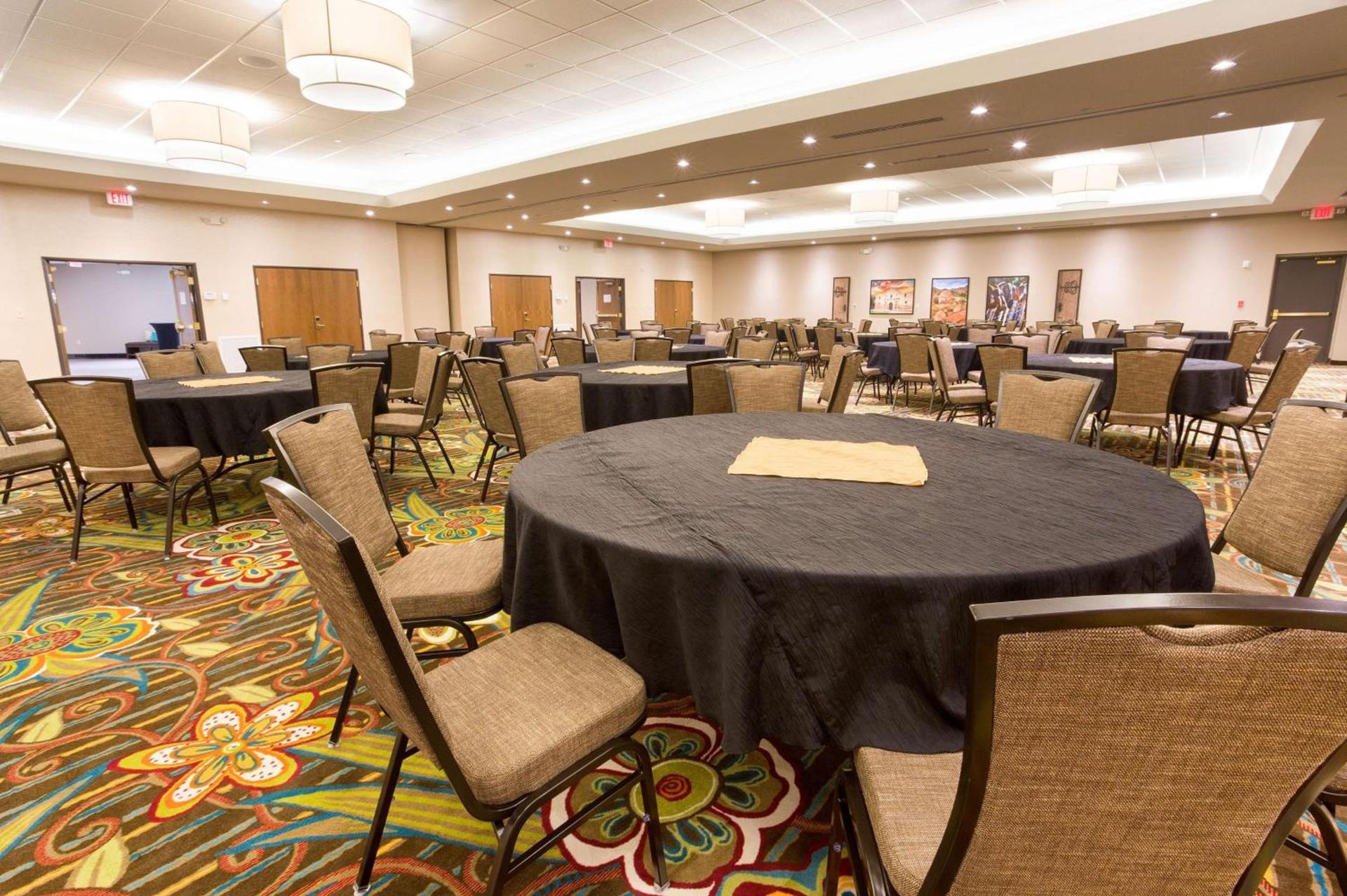 Drury Inn & Suites McAllen photo 42