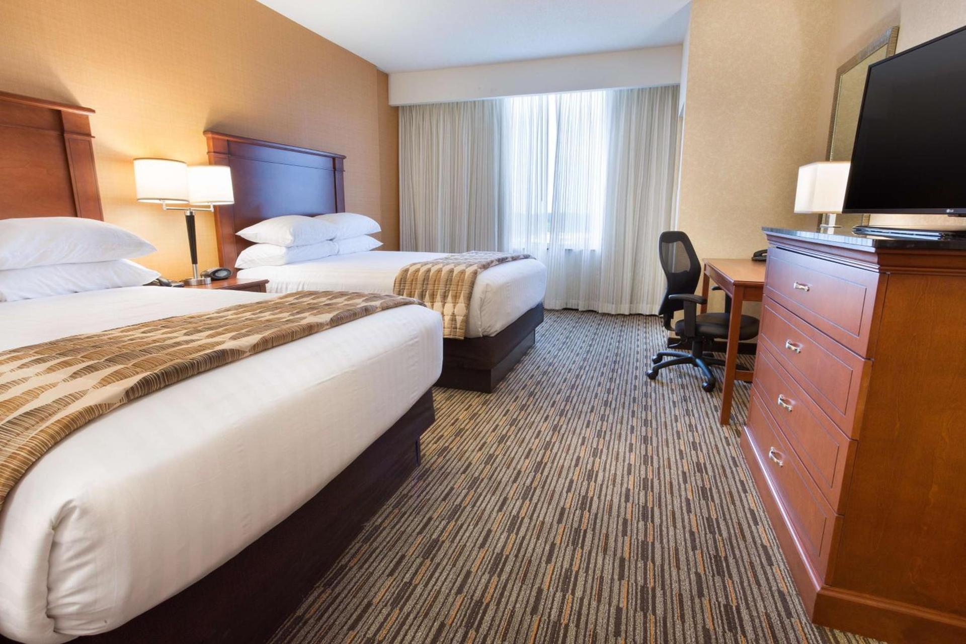 Drury Plaza Hotel Indianapolis Carmel photo 12