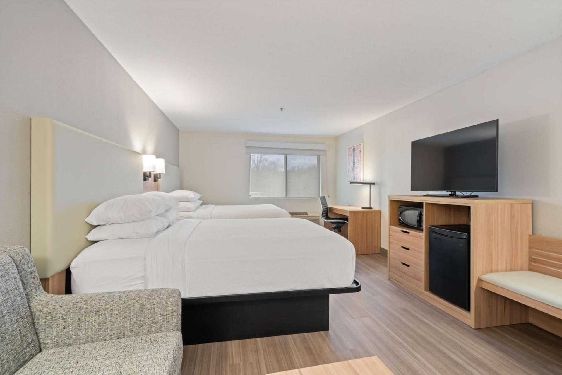 Best Western Lake Oswego Hotel & Suites photo 13