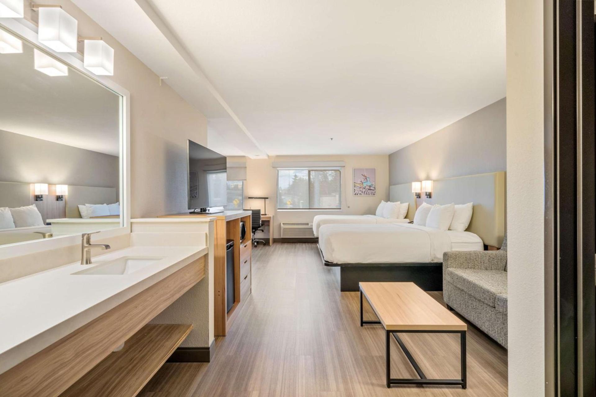 Best Western Lake Oswego Hotel & Suites photo 29