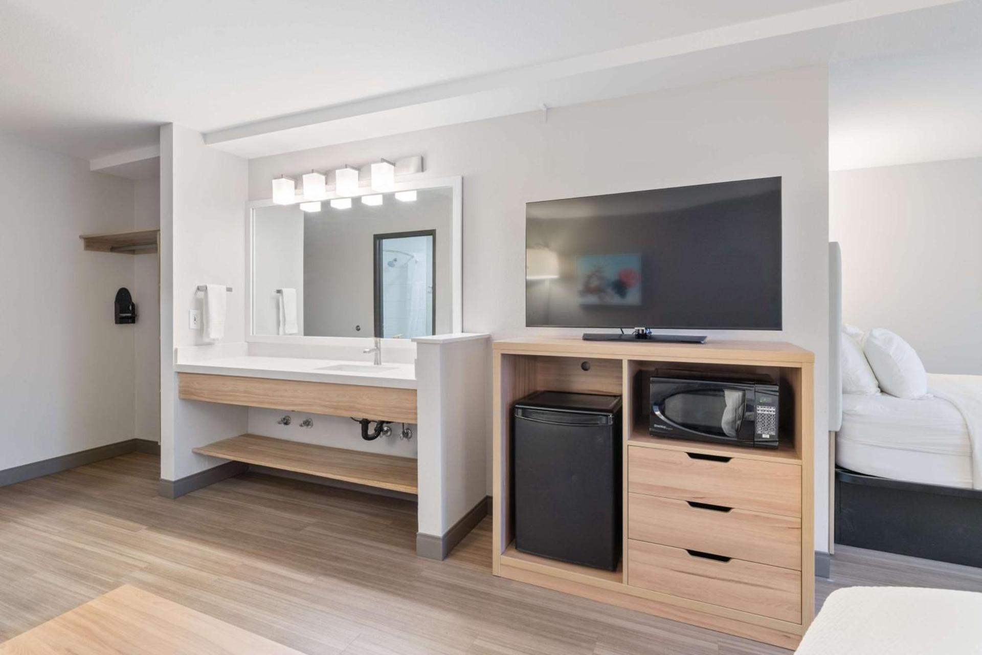 Best Western Lake Oswego Hotel & Suites photo 34