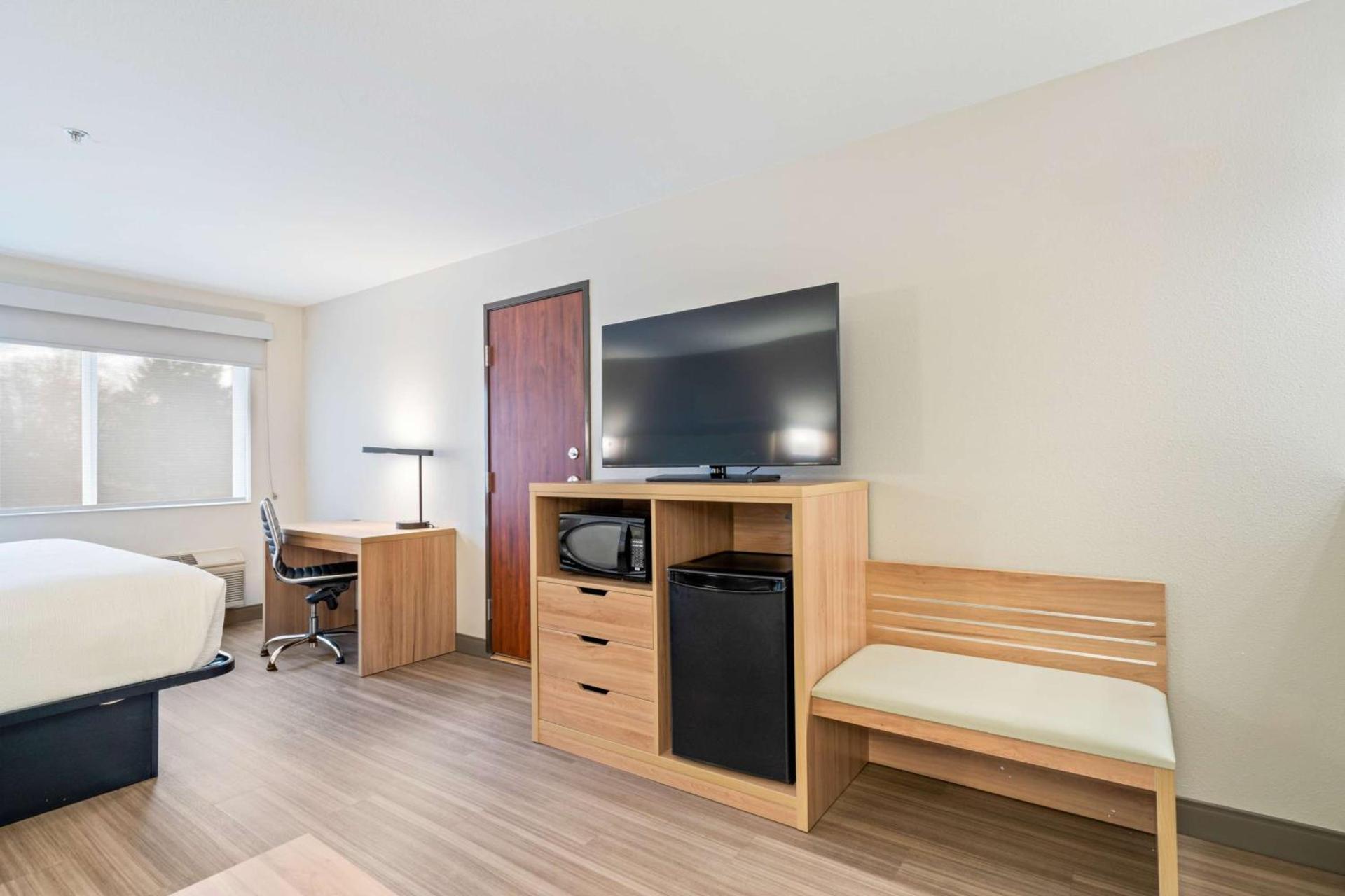 Best Western Lake Oswego Hotel & Suites photo 48