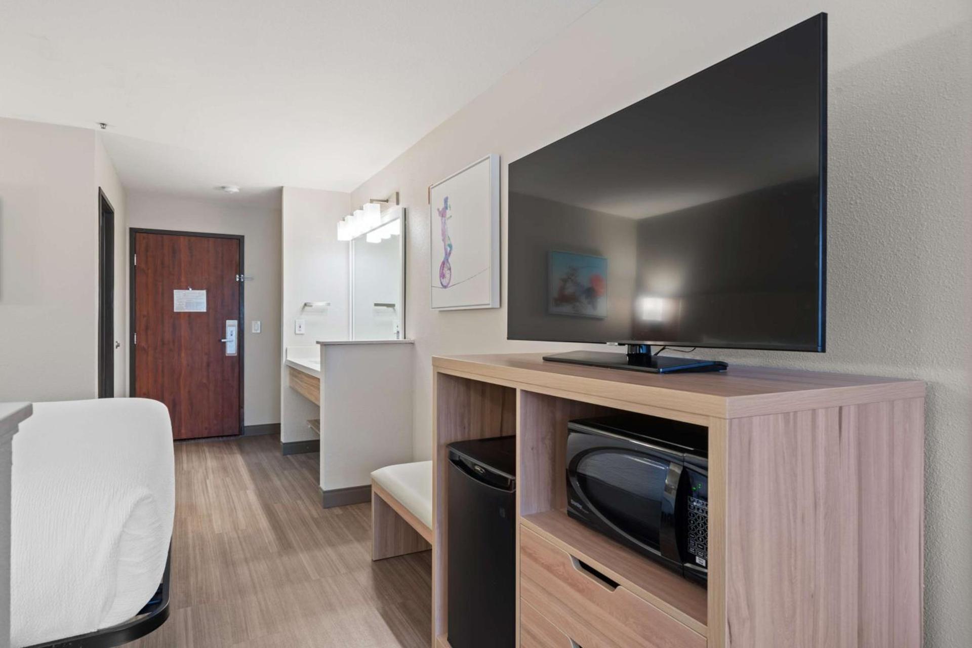 Best Western Lake Oswego Hotel & Suites photo 58