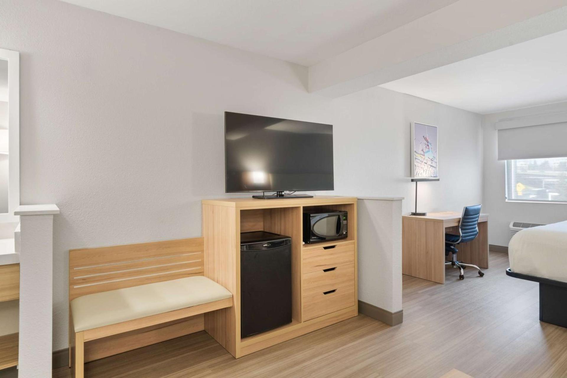 Best Western Lake Oswego Hotel & Suites photo 66