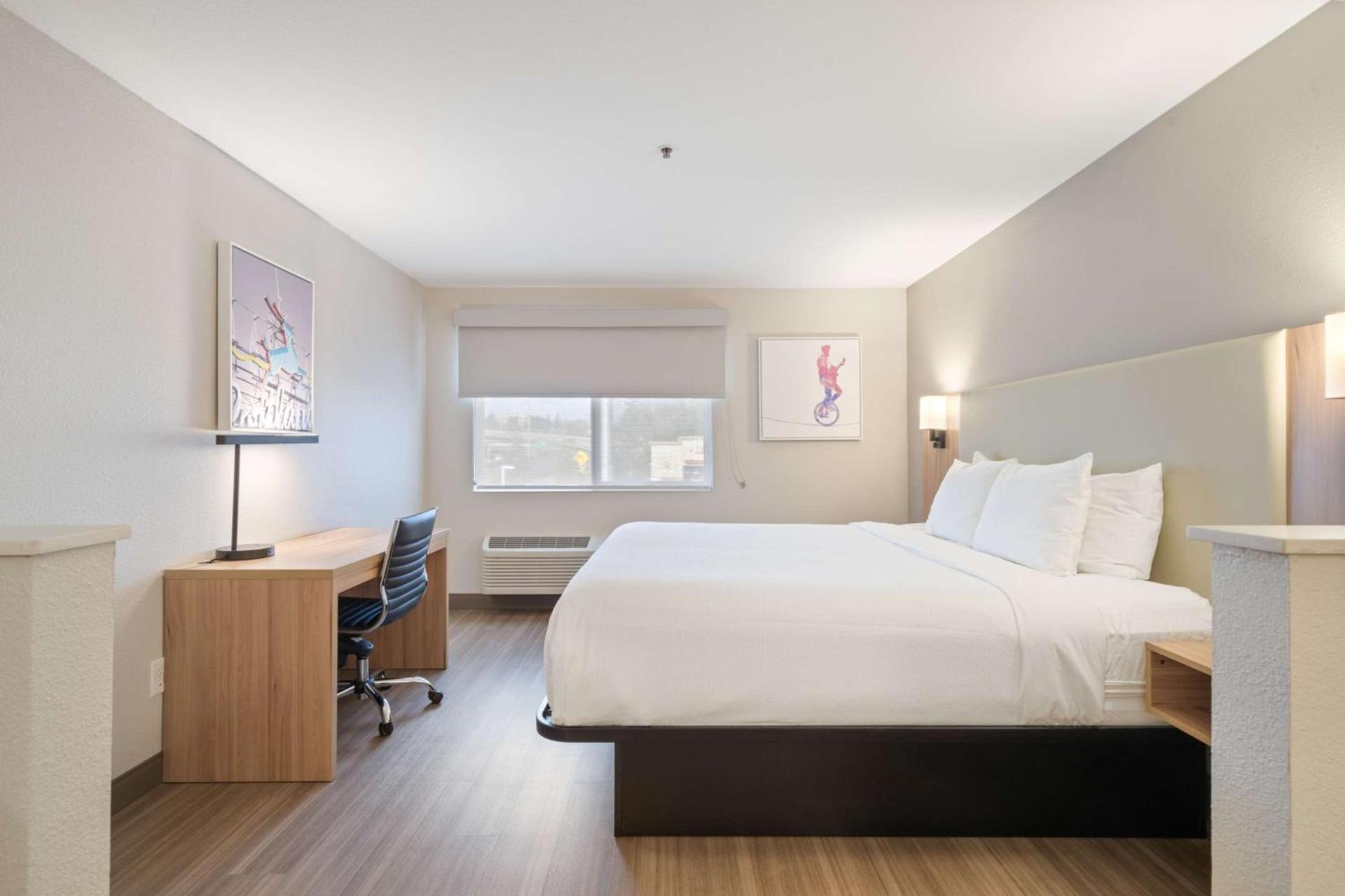 Best Western Lake Oswego Hotel & Suites photo 65